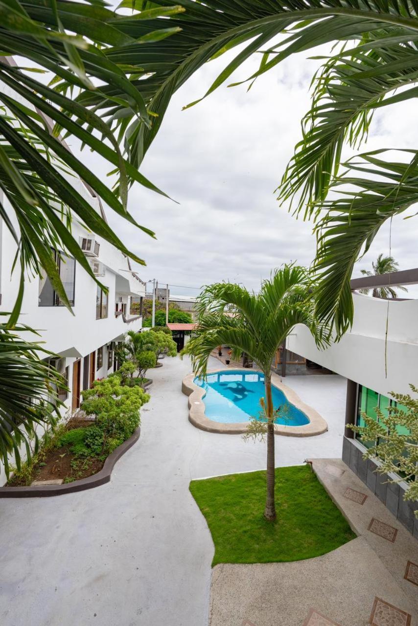 Hotel Pelican Bay Puerto Ayora  Bagian luar foto