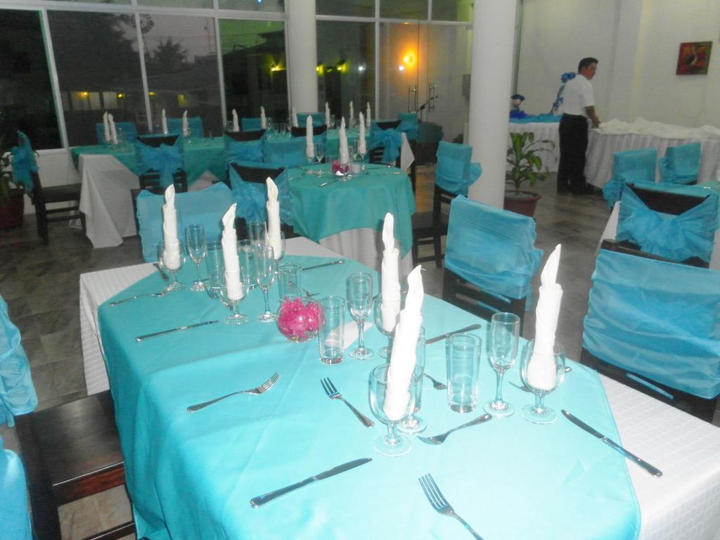 Hotel Pelican Bay Puerto Ayora  Bagian luar foto